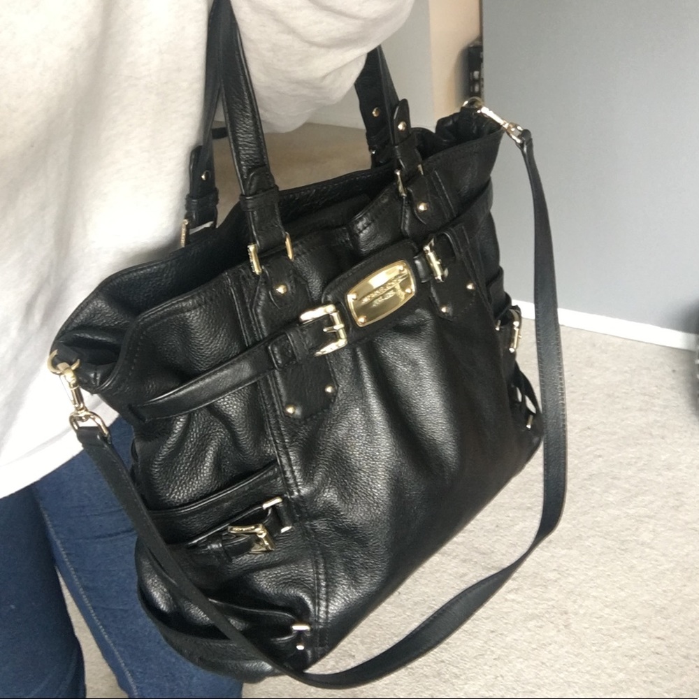 🚫100% auth Michael Kors Black Leather Handbag!